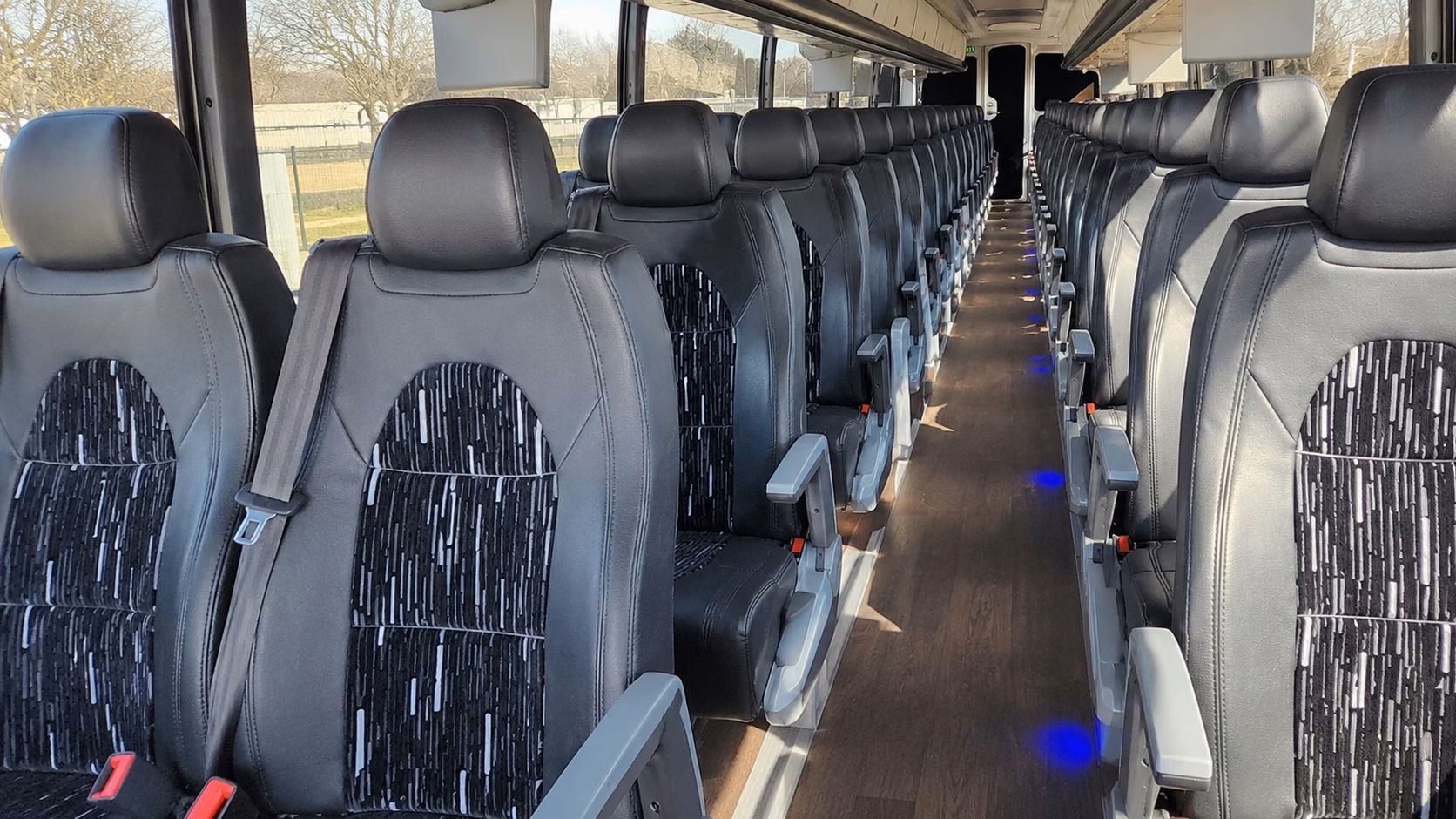airport transfers and out of town guest shuttles for hartford weddings