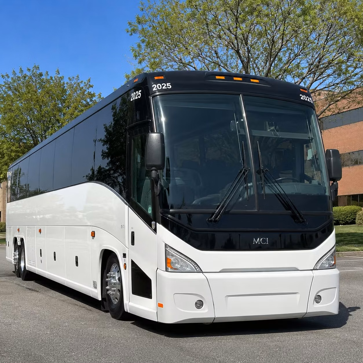 busrentalhartford com can handle xl center shuttle transportation for any group
