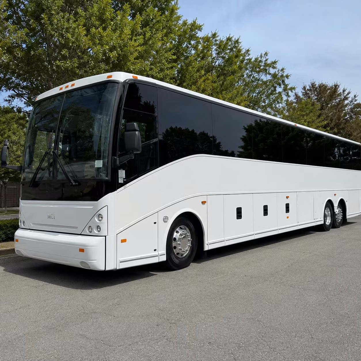 does the day of the week change what a charter bus costs in hartford connecticut