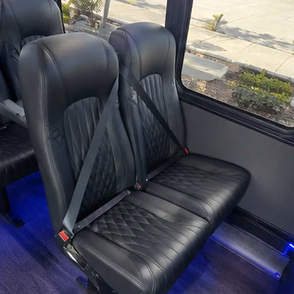 hartford 35 passenger minibus rental