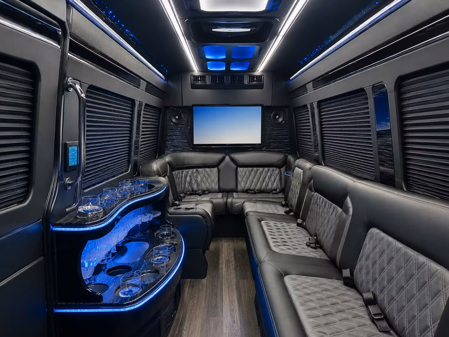 tournament and travel team bus rentals in the hartford area