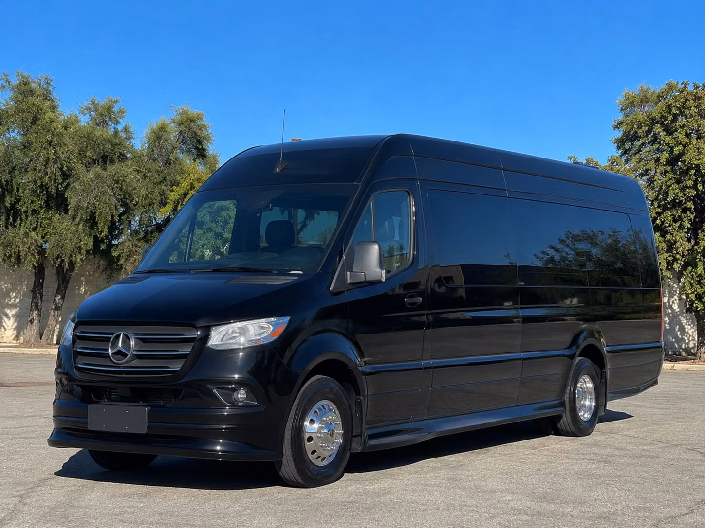 transportation serving hartford and nearby cities